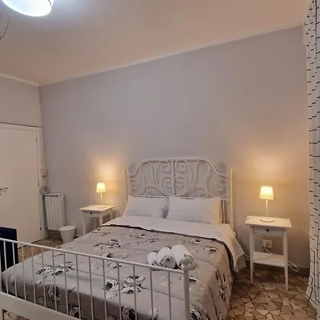 Guest house City Rooms *