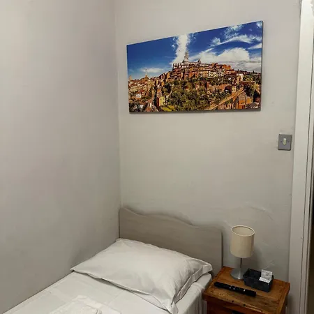 Guest house City Rooms *