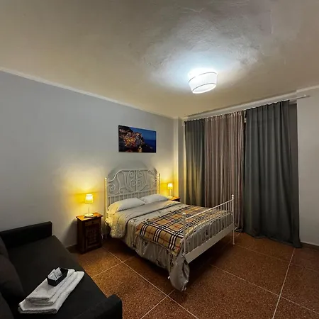 Guest house City Rooms *